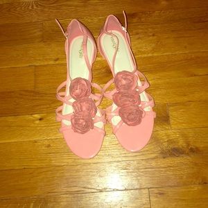 Low wedge pink sandals
